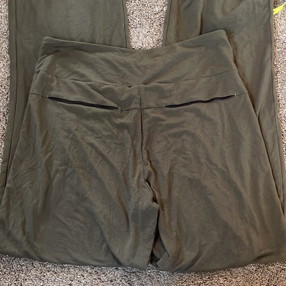 P'tula Brandi Carefree Olive Green Lounge Sweatpants - Picture 9 of 9